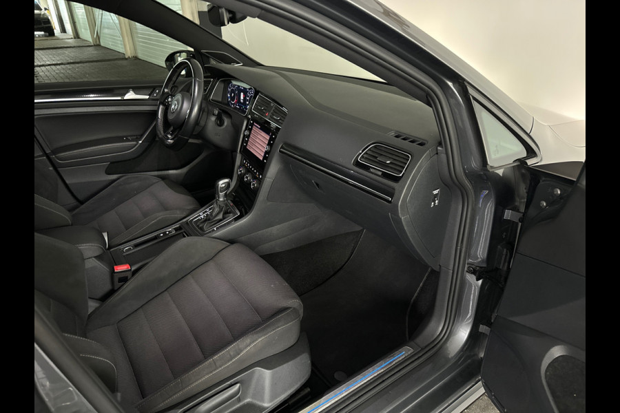 Volkswagen Golf 2.0 TSI 4Motion R Pano|Keyless|Dynaudio|Sfeer