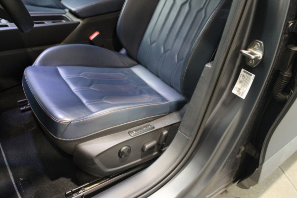CUPRA Formentor 1.4 e-Hybrid VZ Copper Edition Pano/Leer/Kuipstoelen Memory/Trekhaak Full Option NL Auto