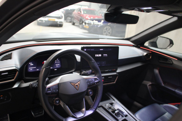 CUPRA Formentor 1.4 e-Hybrid VZ Copper Edition Pano/Leer/Kuipstoelen Memory/Trekhaak Full Option NL Auto