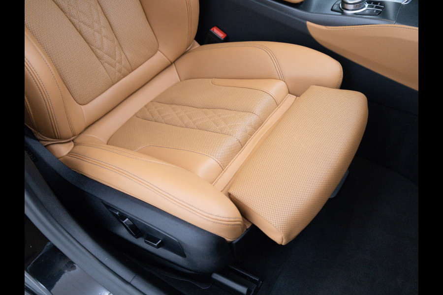 BMW 5 Serie 545e xDrive M-Sport | Open Dak | Trekhaak elec. | 360 Camera | Stoel- & Stuurverwarming | Adaptieve Cruise | Lederen bekleding, Comfortstoelen, Electrosche verstelbare voorstoelen