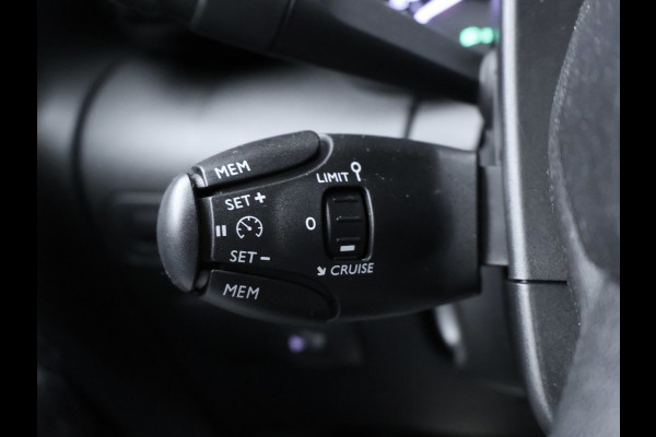 Citroën C3 Aircross 1.2 PureTech S&S Shine Sport (APPLE CARPLAY,NAVI,CLIMATE,CRUISE,LED,ELEKTRISCH PAKKET,SPORTSTOELEN,LM VELGEN)