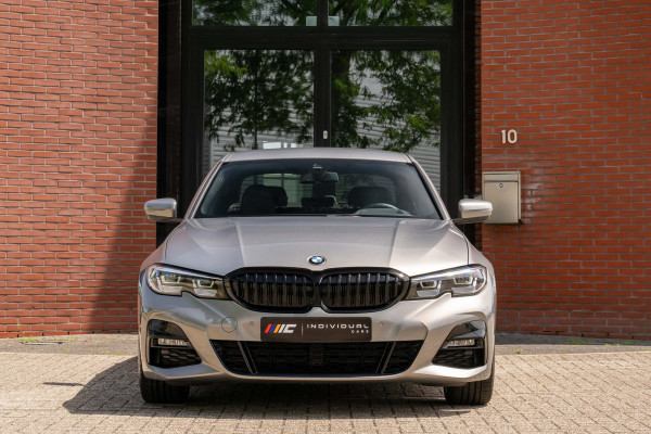 BMW 3-serie 320i Executive Edition M-Sport Head-Up Orig NL