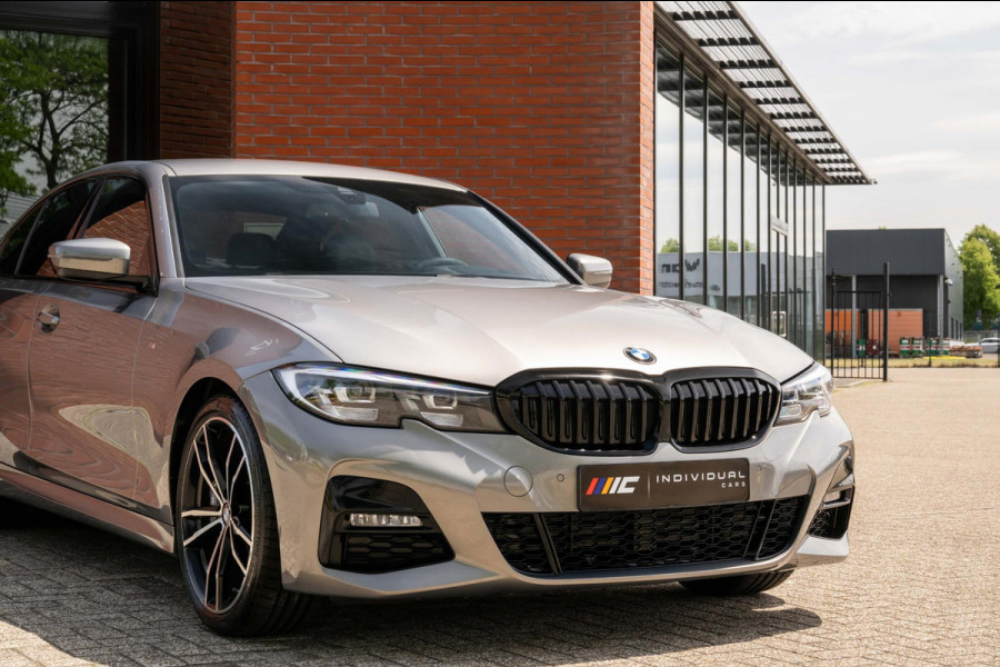 BMW 3-serie 320i Executive Edition M-Sport Head-Up Orig NL