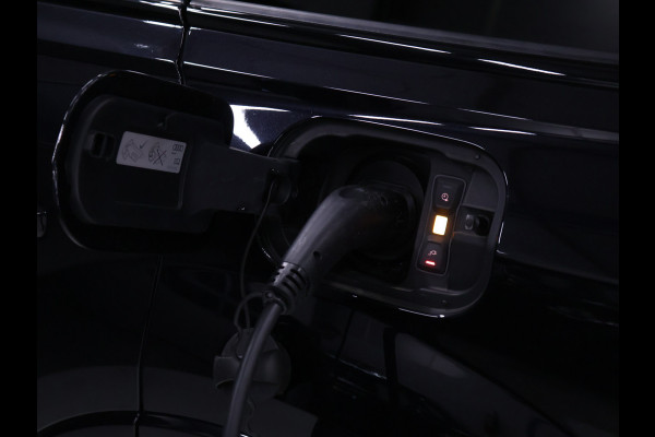 Audi Q7 60 TFSI e quattro Competition S-LINE [RS ZETELS, PANORAMADAK, CAMERA, TREKHAAK, APPLE CARPLAY, ANDROID AUTO, BANG&OLUFSEN SOUND, RS SPORTSTOELEN, NIEUWSTAAT]