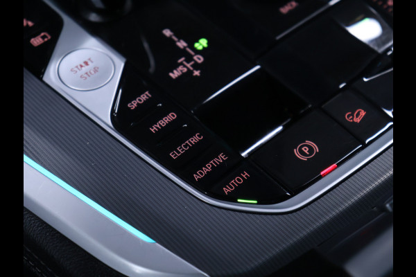 BMW X5 xDrive45e High Executive [SCHUIFDAK, HARMAN KARDON, TREKHAAK, LUCHTVERING, APPLE CARPLAY, ANDROID AUTO, MEMORY SEATS, M SPORT VELG, CAMERA, NIEUWSTAAT]