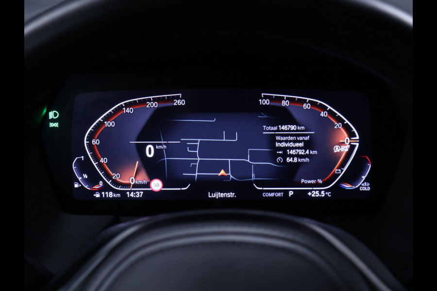 BMW 1-serie 118i Business Edition Plus M Sport [SCHUIFDAK, APPLE CARPLAY, ANDROID AUTO, CAMERA, STOELVERWARMING, LEDER, NIEUWSTAAT]
