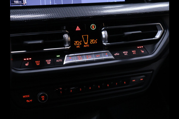 BMW 1-serie 118i Business Edition Plus M Sport [SCHUIFDAK, APPLE CARPLAY, ANDROID AUTO, CAMERA, STOELVERWARMING, LEDER, NIEUWSTAAT]