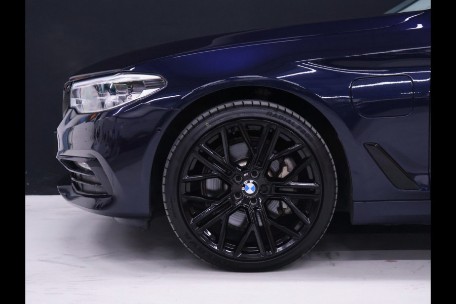 BMW 5 Serie 530e M Sport [APPLE CARPLAY, ANDROID AUTO, MEMORY SEATS, CAMERA, STOELVERWARMING, HEAD UP DISPLAY, NIEUWSTAAT]