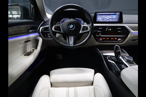 BMW 5 Serie 530e M Sport [APPLE CARPLAY, ANDROID AUTO, MEMORY SEATS, CAMERA, STOELVERWARMING, HEAD UP DISPLAY, NIEUWSTAAT]