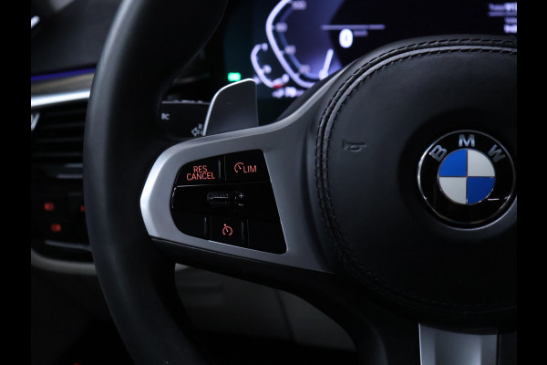 BMW 5 Serie 530e M Sport [APPLE CARPLAY, ANDROID AUTO, MEMORY SEATS, CAMERA, STOELVERWARMING, HEAD UP DISPLAY, NIEUWSTAAT]