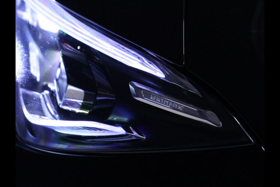 Mercedes-Benz CLA-Klasse 180 Business Solution Luxury [SFEERVERLICHTING, APPLE CARPLAY, ANDROID AUTO, CAMERA, STOELVERWARMING, VOL LEDER, NIEUWSTAAT]