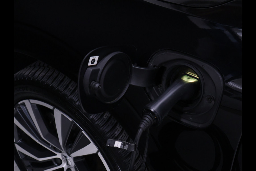 Volvo XC60 2.0 T6 Plug-in hybrid AWD Inscription Exclusive [TREKHAAK, 360° CAMERA, SCHUIFDAK, APPLE CARPLAY, ANDROID AUTO, MEMORY SEATS, PILOT ASSIST, NIEUWSTAAT]