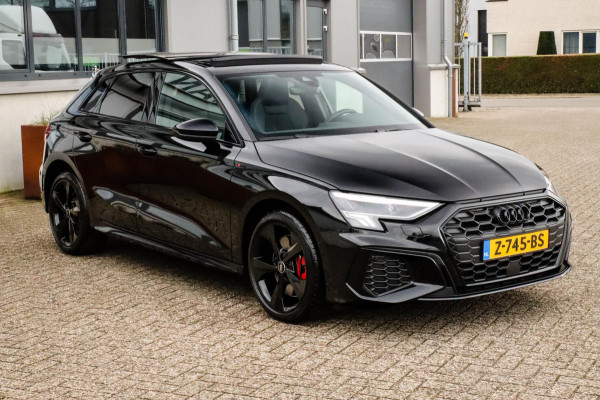 Audi A3 Sportback 45TFSI e PHEV S Edition S line Competition 245pk S-Tronic! Panoramadak|Virtual Cockpit|Supersport Kuipstoelen|18