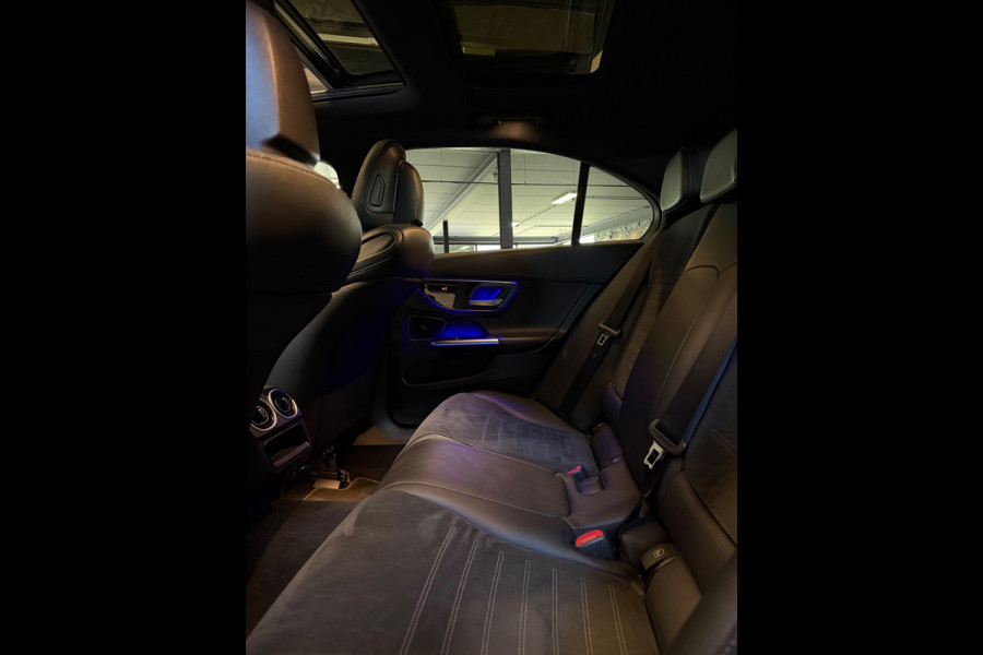 Mercedes-Benz C-Klasse 300 AMG Line|Pano|Sfeer|360C|Burmester
