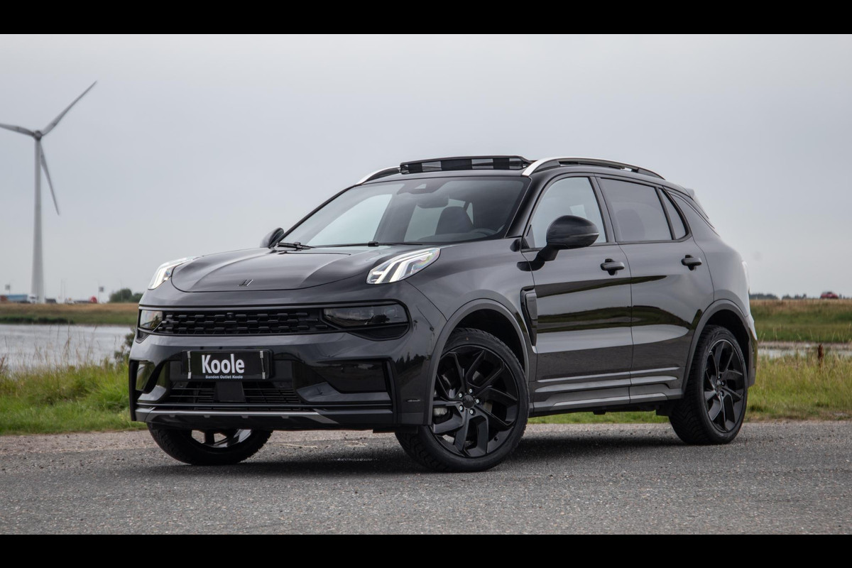 Lynk & Co 01 1.5 BLACK LINE / PANORAMA DAK / 360 CAMERA / CARPLAY / STOELVERWARMING