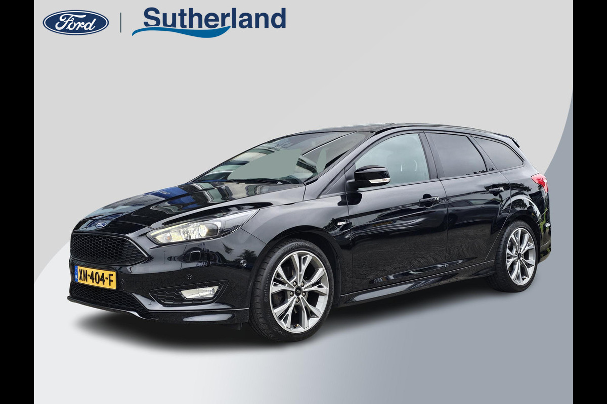 Ford FOCUS Wagon 1.5 Titanium 182 pk | 2de eigenaar | Bi-xenon | Camera | Stuur- en stoelverwarming | 18'' velgen | Zéér netjes!