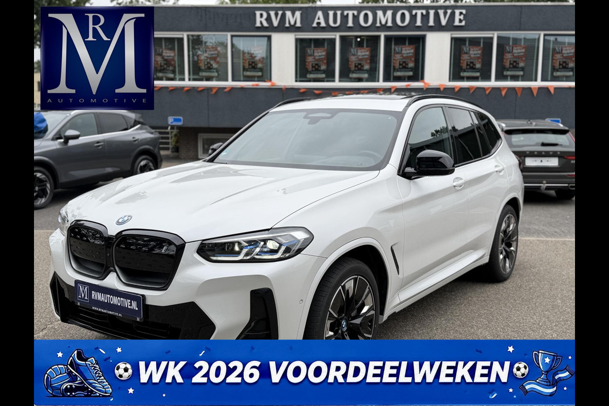 BMW iX3 M SPORT High Executive 80 kWh VAN €49.900 VOOR €45.899 | UW WK-VOORDEEL €4.001 | SOH 98% | 15000 KM UNIEKE KM STAND | FULL OPTIONS  | PANODAK | ADD. CRUISE | HEADUP | 360 CAMERA | STOEL + STUURVERWARMING | HARMAN /KARDON | RIJKLAARPRIJS MET 12 MND BOVAG GARANTIE |