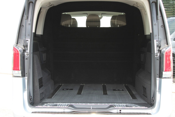 Mercedes-Benz V-Klasse 250d / Lang / DC / 4-matic / Leer / 2x Schuifdeur / 360 Camera / NIEUWSTAAT