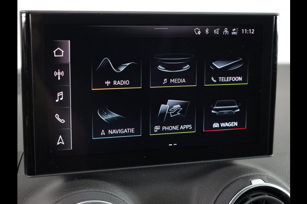 Audi Q2 Pro Line 35 TFSI 150 pk | Assistentiepakket parking | Audi virtual cockpit plus | Ambient verlichting | 16'' LM velgen |