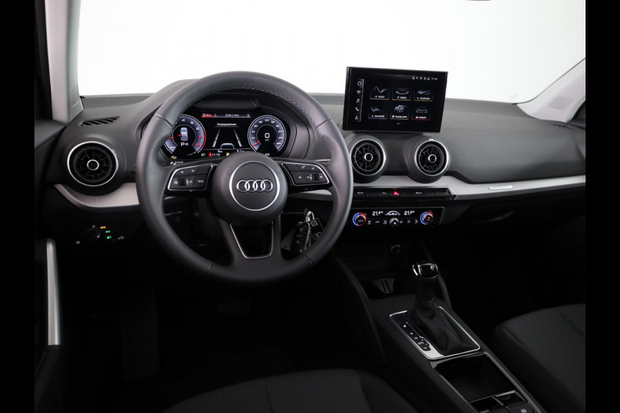 Audi Q2 Pro Line 35 TFSI 150 pk | Assistentiepakket parking | Audi virtual cockpit plus | Ambient verlichting | 16'' LM velgen |