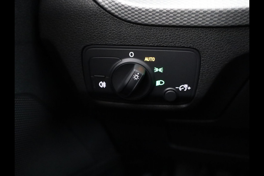 Audi Q2 Pro Line 35 TFSI 150 pk | Assistentiepakket parking | Audi virtual cockpit plus | Ambient verlichting | 16'' LM velgen |