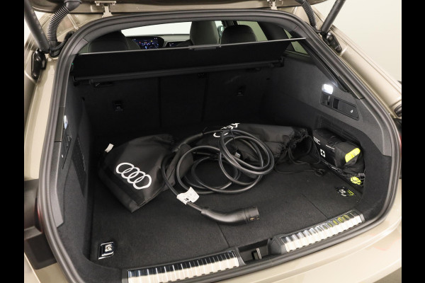 Audi A5 Avant S edition e-hybrid 299 pk | Bang & Olufsen premium 3D | Techniekpakket plus | Elektrische stoelen met memory | Lederen bekleding |