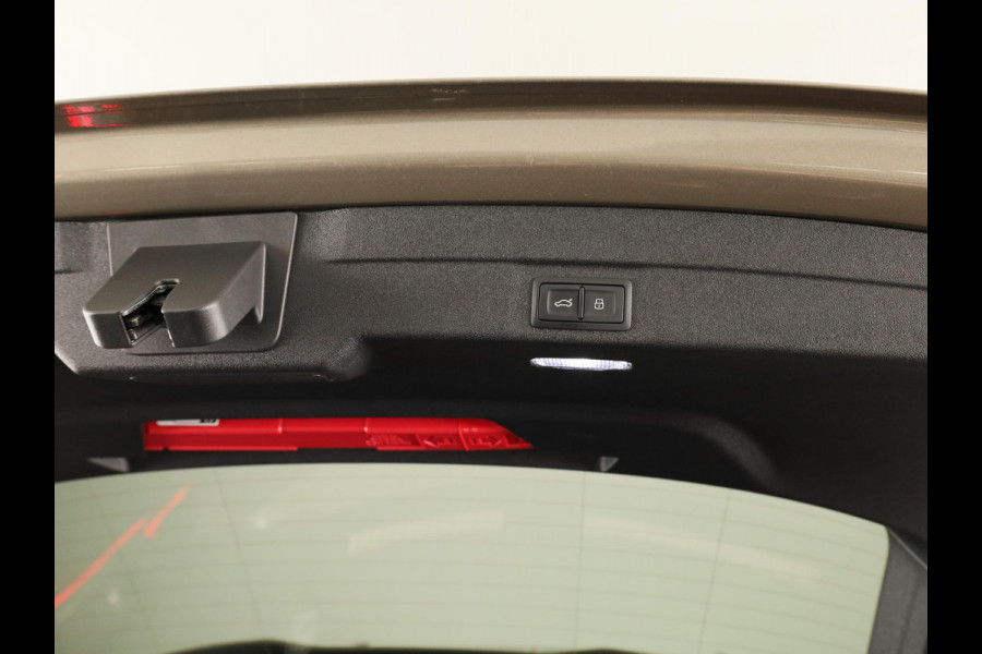Audi A5 Avant S edition e-hybrid 299 pk | Bang & Olufsen premium 3D | Techniekpakket plus | Elektrische stoelen met memory | Lederen bekleding |