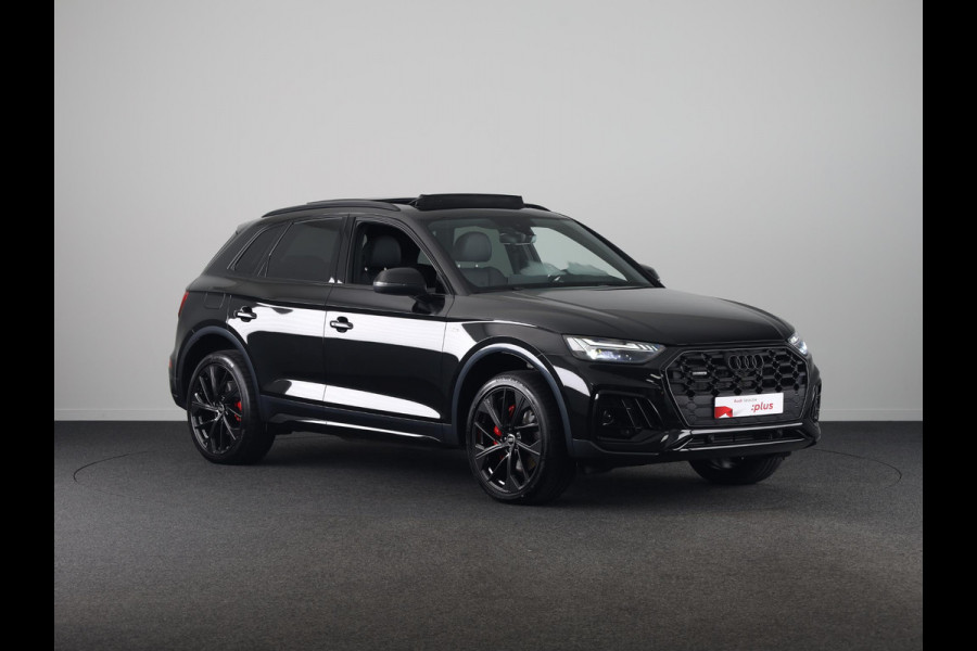Audi Q5 55 TFSI e S edition Competition 367pk | Panoramadak | Head Up Display | lederen bekleding | 21 inch Lichtmetalen velgen |