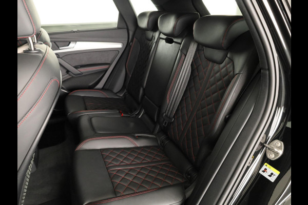 Audi Q5 55 TFSI e S edition Competition 367pk | Panoramadak | Head Up Display | lederen bekleding | 21 inch Lichtmetalen velgen |