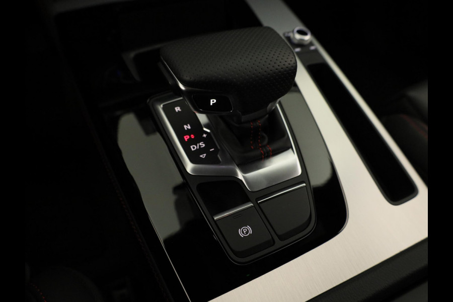 Audi Q5 55 TFSI e S edition Competition 367pk | Panoramadak | Head Up Display | lederen bekleding | 21 inch Lichtmetalen velgen |
