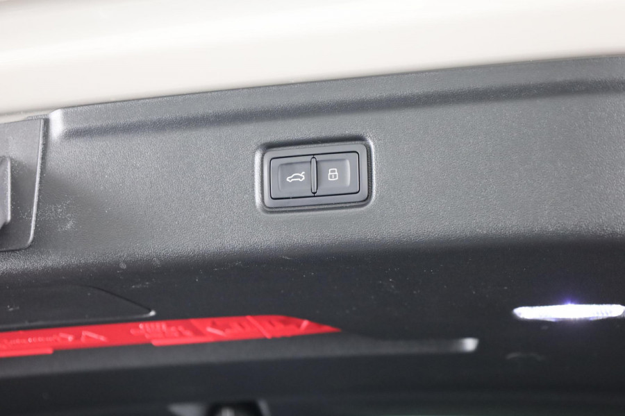 Audi A6 Avant e-tron Advanced edition 100 kWh 367pk | Tech Plus pakket | leder interieur | Optiek pakket zwart-glanzend | Privacy glass | 20 inch Lichtmetalen velgen