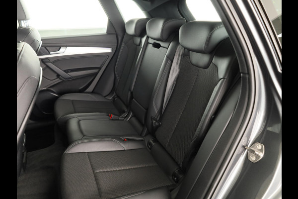 Audi Q5 50 TFSI e S edition 299pk | Panoramadak | Navigatie | Parkeercamera | Stoelverwarming | S-line interieur