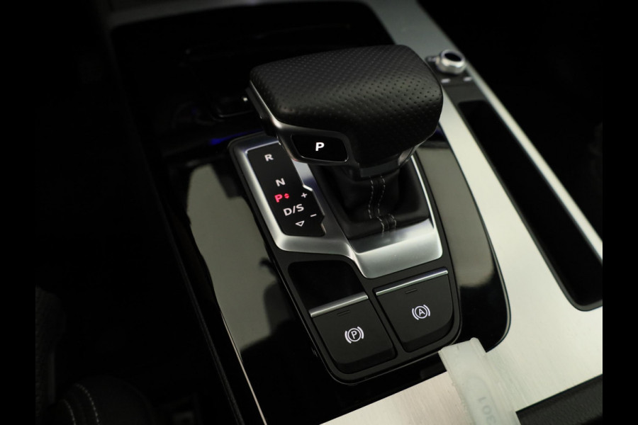 Audi Q5 50 TFSI e S edition 299pk | Panoramadak | Navigatie | Parkeercamera | Stoelverwarming | S-line interieur