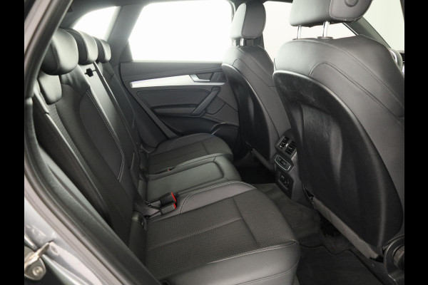 Audi Q5 50 TFSI e S edition 299pk | Panoramadak | Navigatie | Parkeercamera | Stoelverwarming | S-line interieur