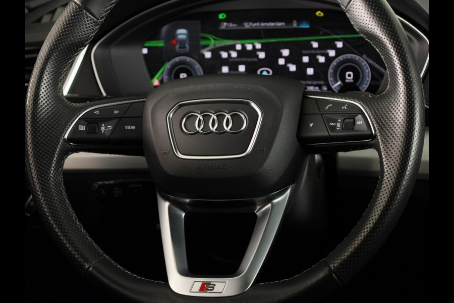 Audi Q5 50 TFSI e S edition 299pk | Panoramadak | Navigatie | Parkeercamera | Stoelverwarming | S-line interieur