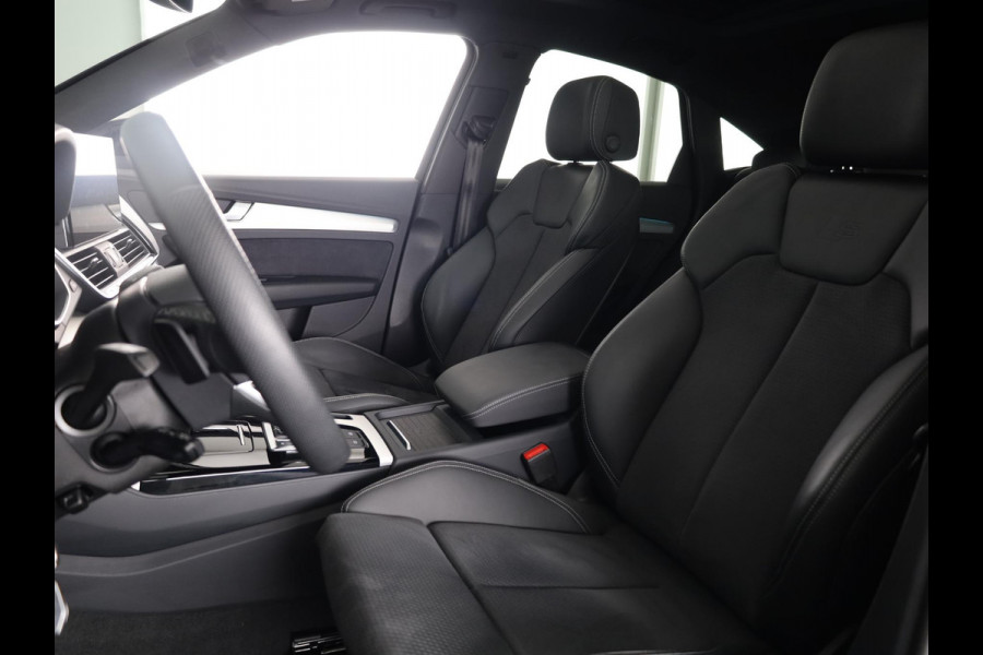 Audi Q5 Sportback 55 TFSI e S edition Competition 367pk | Panoramadak | Trekhaak | Head uo Display | B&O Premium Audio | Verlengde garantie | S-line interieur