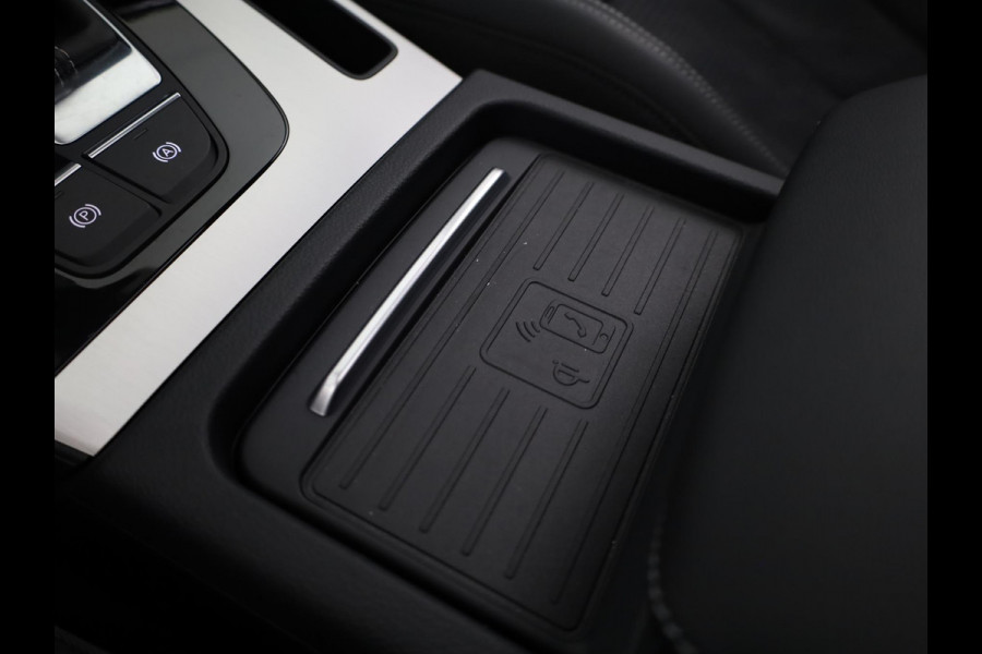 Audi Q5 Sportback 55 TFSI e S edition Competition 367pk | Panoramadak | Trekhaak | Head uo Display | B&O Premium Audio | Verlengde garantie | S-line interieur