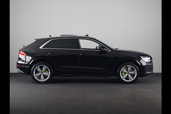Audi Q8 55 TFSI e quattro Pro Line 380pk | Panoramadak | Pack Tour | Keyless pakket | 20 inch lichtmetalen velgen