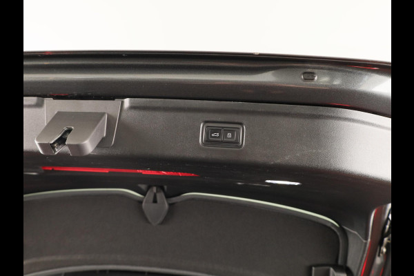 Audi A6 Avant e-tron S edition performance 100 kWh 367pk | SOH 98,74% | Panoramadak | Luchtvering | Trekhaak | B&O Audio | Head up Display | Verlengde garantie