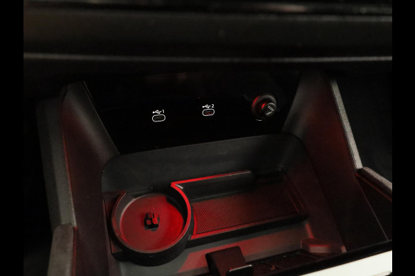 Audi A6 Avant e-tron S edition performance 100 kWh 367pk | SOH 98,74% | Panoramadak | Luchtvering | Trekhaak | B&O Audio | Head up Display | Verlengde garantie