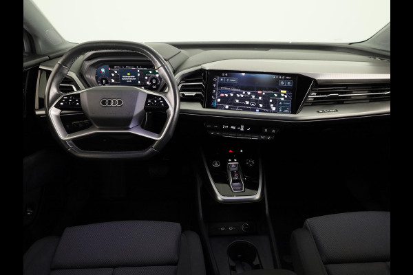 Audi Q4 e-tron 40 Launch edition Advanced Plus 77 kWh 204pk | SOH 96,23% | Navigatie | Parkeercamera | Matrix | Adaptieve cruise controle