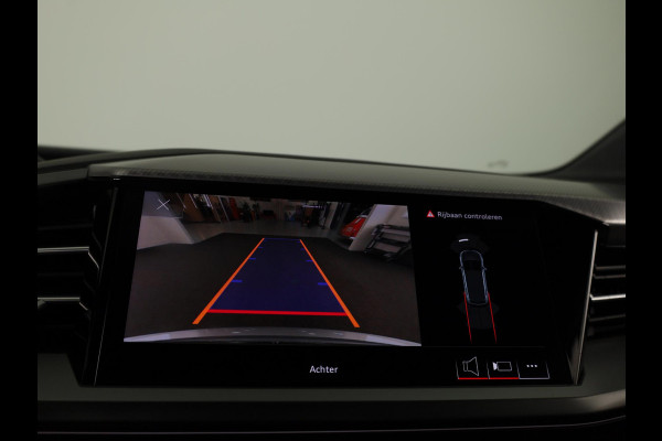 Audi Q4 e-tron 40 Launch edition Advanced Plus 77 kWh 204pk | SOH 96,23% | Navigatie | Parkeercamera | Matrix | Adaptieve cruise controle