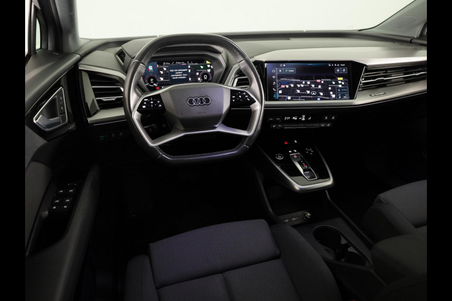 Audi Q4 e-tron 40 Launch edition Advanced Plus 77 kWh 204pk | SOH 96,23% | Navigatie | Parkeercamera | Matrix | Adaptieve cruise controle
