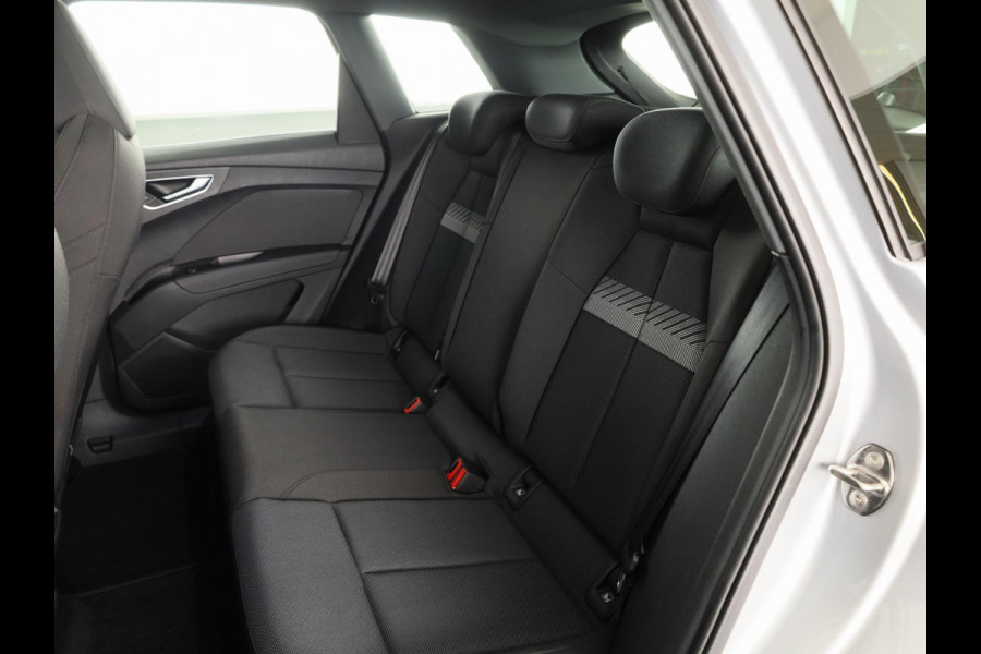 Audi Q4 e-tron 40 Launch edition Advanced Plus 77 kWh 204pk | SOH 96,23% | Navigatie | Parkeercamera | Matrix | Adaptieve cruise controle