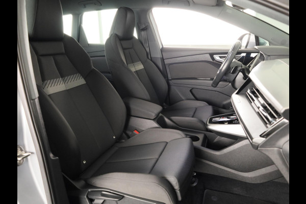 Audi Q4 e-tron 40 Launch edition Advanced Plus 77 kWh 204pk | SOH 96,23% | Navigatie | Parkeercamera | Matrix | Adaptieve cruise controle