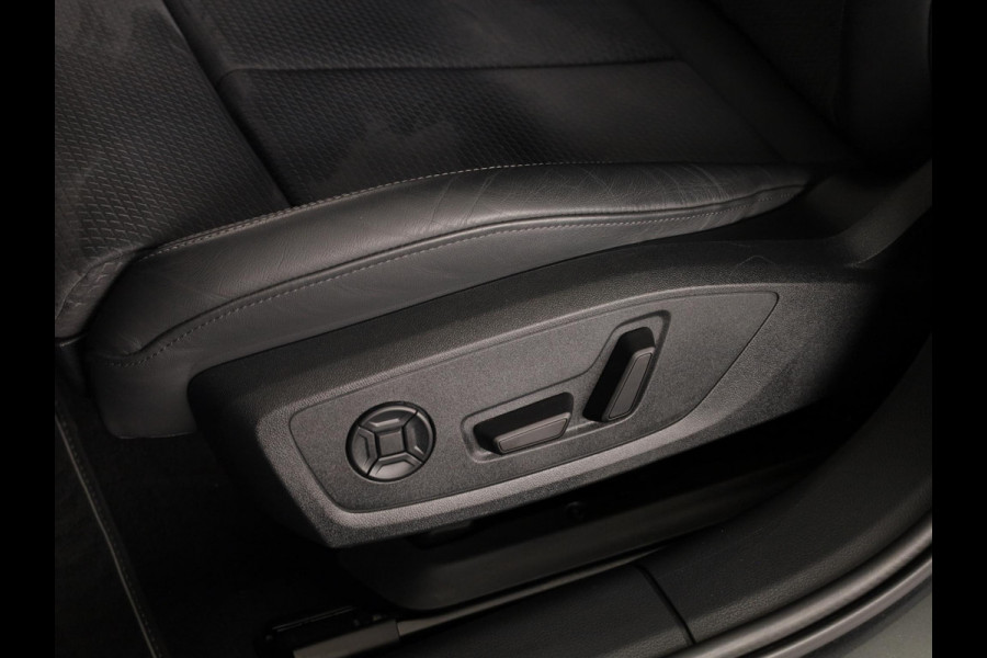 Audi A6 Avant 55 TFSI e quattro Pro Line S Competition 367pk | Panoramadak | Wegklapbare trekhaak | B&O Audio | Parkeercamera