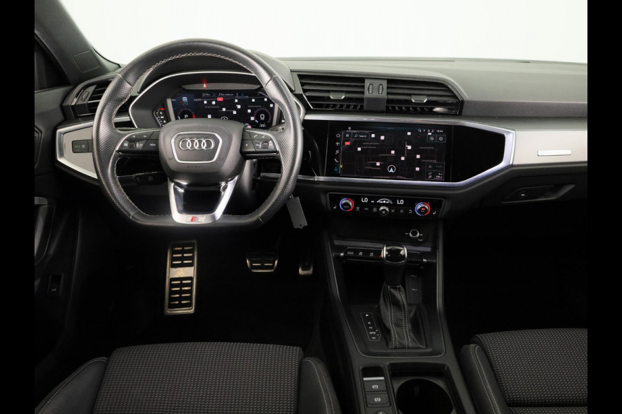 Audi Q3 Sportback 35 TFSI S Edition 150pk | Navigatiee | Parkeercamera | S-line interieur | Cruise controle |