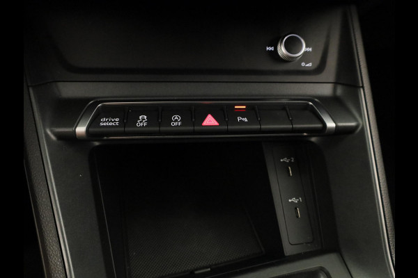 Audi Q3 Sportback 35 TFSI S Edition 150pk | Navigatiee | Parkeercamera | S-line interieur | Cruise controle |