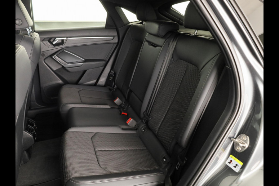 Audi Q3 Sportback 35 TFSI S Edition 150pk | Navigatiee | Parkeercamera | S-line interieur | Cruise controle |