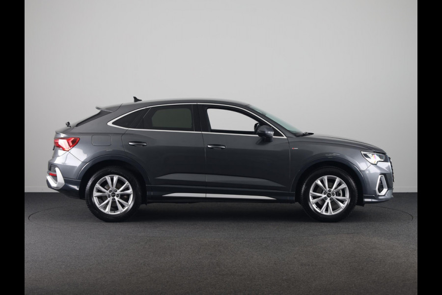 Audi Q3 Sportback 35 TFSI S Edition 150pk | Navigatiee | Parkeercamera | S-line interieur | Cruise controle |